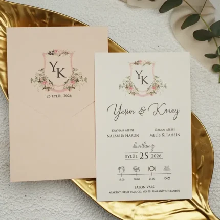 Invitație de nuntă romantică cu flori pastel și monogramă – design elegant floral premium